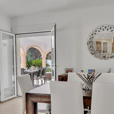 Casa La Pinada By Aldertons Villa *